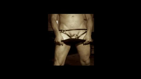 Snapshot of syd666 chatting on 04-15-26, 07:58 subfordomme online show from 04-15-26, 07:58