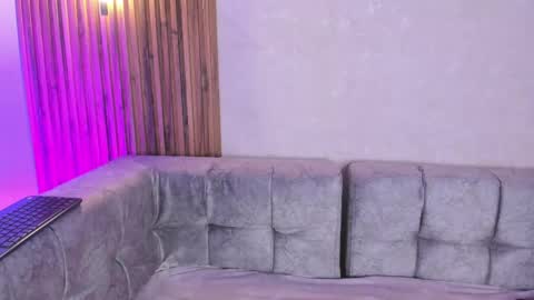 Snapshot of sydney_miller_ chatting on 05-17-26, 12:08 Sydney online show from 05-17-26, 12:08