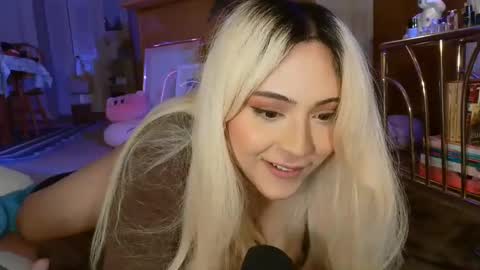 Snapshot of sydneyheaven666 chatting on 12-06-24, 07:21 your girl online show from 12-06-24, 07:21