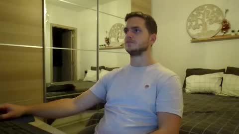 syl092 online show from 10-07-25, 05:21