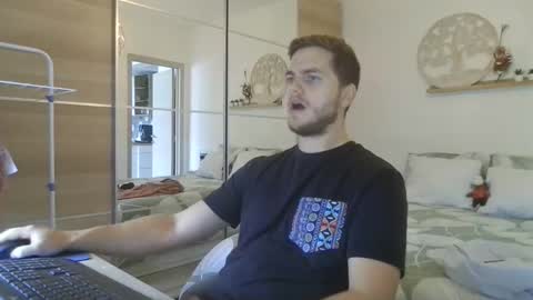 syl092 online show from 10-17-25, 09:12