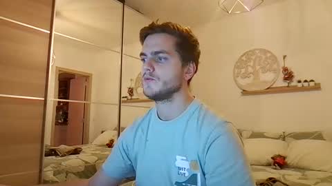 syl092 online show from 11-18-25, 06:12