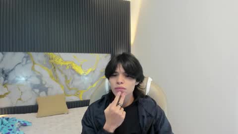 Snapshot of sylasfrost chatting on 11-22-25, 07:46 sylasfrost online show from 11-22-25, 07:46