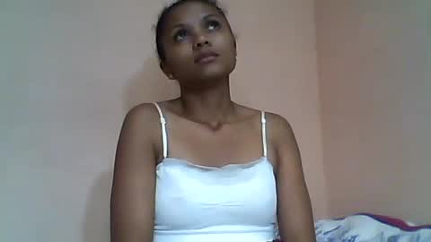 Snapshot of sylvaniah01 chatting on 06-14-26, 04:47 sylvaniah01 online show from 06-14-26, 04:47