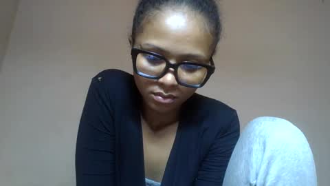 Snapshot of sylvaniah01 chatting on 07-16-26, 06:14 sylvaniah01 online show from 07-16-26, 06:14