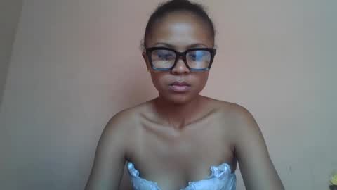 Snapshot of sylvaniah01 chatting on 07-18-26, 08:07 sylvaniah01 online show from 07-18-26, 08:07