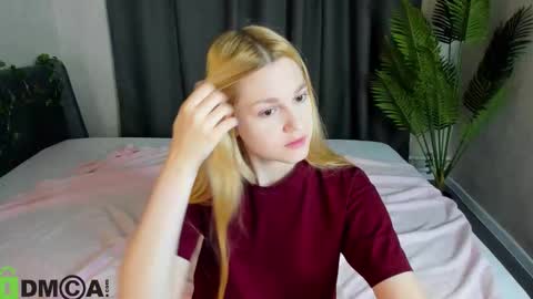 Sylvia online show from 10-26-25, 01:00