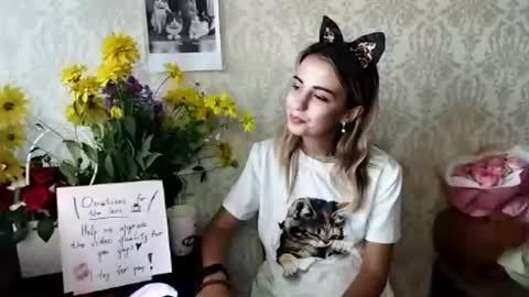 Emily online show from 07-28-26, 04:39