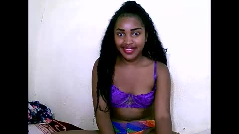 sylviasexy27 online show from 01-01-25, 02:30