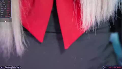 Sylvie online show from 10-13-25, 11:05