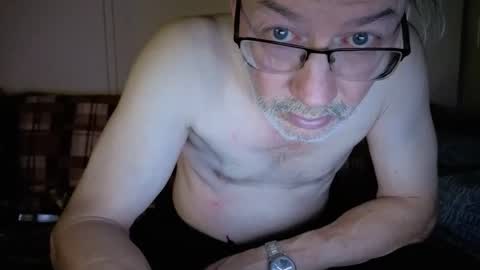 Snapshot of szaszinno6669068 chatting on 10-20-25, 02:45 szaszinno6669068 online show from 10-20-25, 02:45