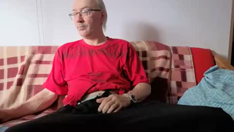 Snapshot of szaszinno6669068 chatting on 10-23-25, 07:51 szaszinno6669068 online show from 10-23-25, 07:51