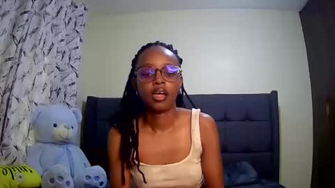 Snapshot of t_okyo chatting on 02-06-25, 08:07 TOKYO online show from 02-06-25, 08:07