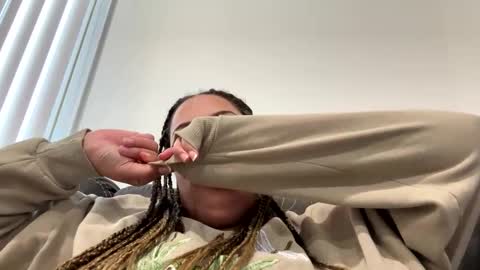 t_princess_t online show from 12-17-24, 08:43