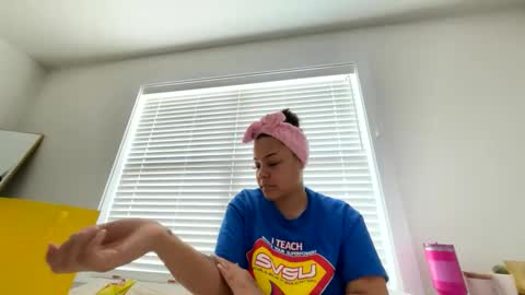 t_princess_t online show from 02-05-25, 06:26