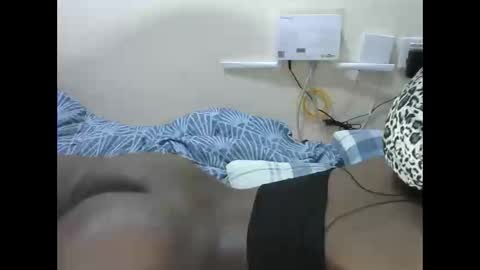 Tray online show from 10-17-25, 01:09