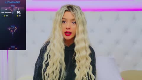 Snapshot of taahiraarabian chatting on 01-09-25, 07:29 Arianna online show from 01-09-25, 07:29