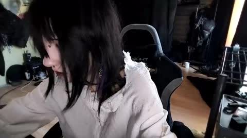 Lina online show from 02-18-26, 11:06