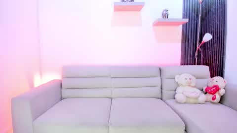 Tahiela  online show from 03-07-26, 03:47