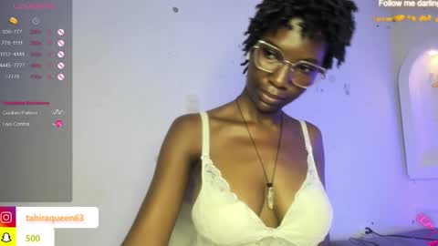 Snapshot of tahira_21 chatting on 01-12-25, 01:21 Tahira online show from 01-12-25, 01:21
