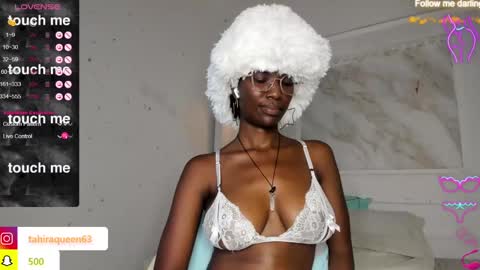 Snapshot of tahira_21 chatting on 02-26-25, 10:42 Tahira online show from 02-26-25, 10:42