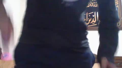 tahtouhafakroune12 online show from 01-05-25, 05:41