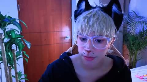 taichi online show from 10-29-25, 10:50