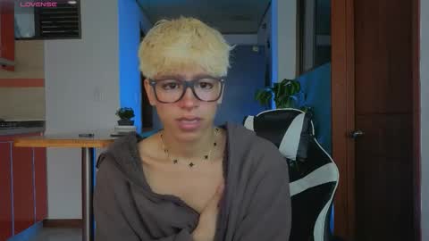 taichi online show from 02-16-26, 09:00