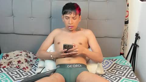 Snapshot of tailor_hot1 chatting on 11-11-25, 03:56 tailor online show from 11-11-25, 03:56