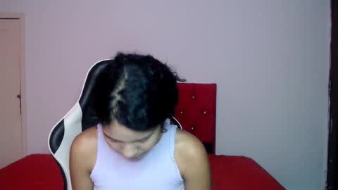 Tainara online show from 10-18-25, 07:14