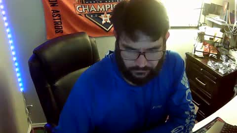 TaintNuzzler online show from 09-22-25, 06:26