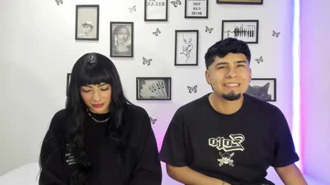 Snapshot of tainy_n_harley chatting on 01-10-25, 04:01 Liam and Juli online show from 01-10-25, 04:01