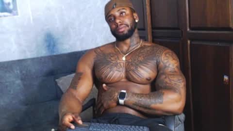 Tairon Tucke online show from 12-14-24, 05:07