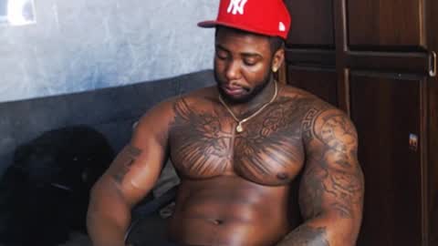 Tairon Tucke online show from 12-17-24, 10:43