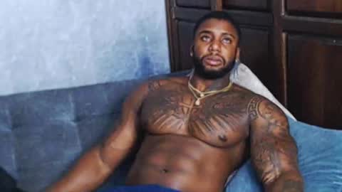 Tairon Tucke online show from 12-28-24, 06:49