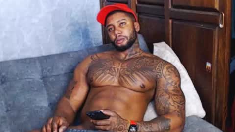 Tairon Tucke online show from 01-30-25, 05:30