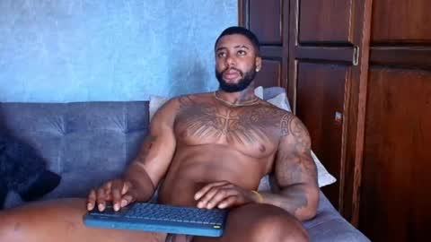 Tairon Tucke online show from 02-12-25, 05:05