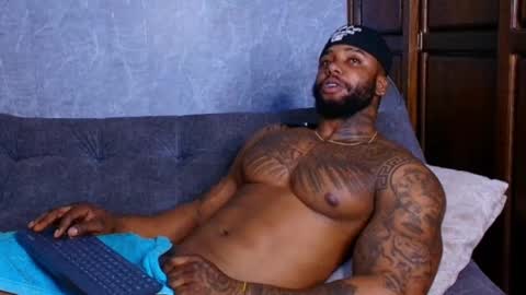 Tairon Tucke online show from 02-27-25, 12:54