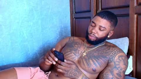 Tairon Tucke online show from 03-02-25, 02:10