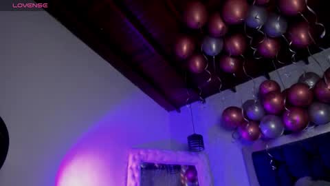 Taissa online show from 11-08-25, 09:24