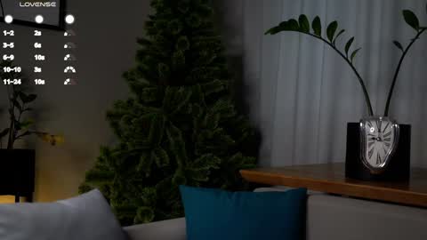 Mia online show from 01-28-25, 07:53