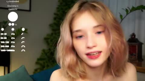 Mia online show from 02-17-25, 09:24