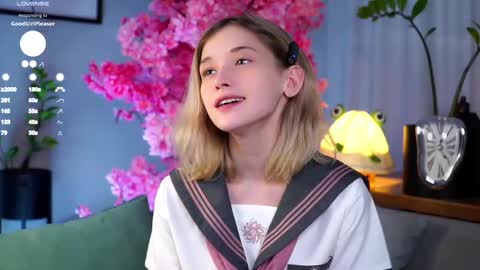 Mia online show from 03-03-25, 05:53