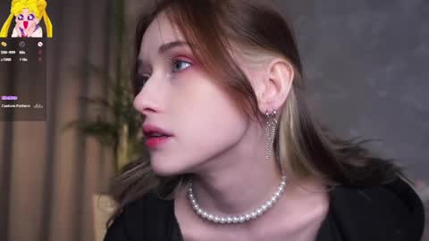 Mia online show from 04-27-26, 11:58