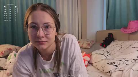 Molly online show from 10-24-25, 01:24