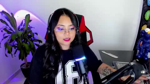 Snapshot of takaragr chatting on 10-21-25, 04:41 kalagr online show from 10-21-25, 04:41