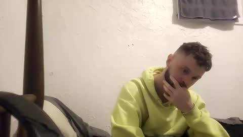 Snapshot of talenjames chatting on 12-04-24, 12:52 Talen James online show from 12-04-24, 12:52