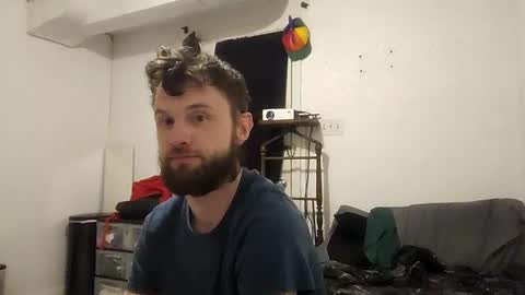 Snapshot of talenjames chatting on 02-18-25, 02:05 Talen James online show from 02-18-25, 02:05