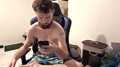 Snapshot of talenjames chatting on 12-20-25, 12:51 Talen James online show from 12-20-25, 12:51