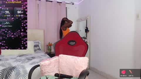 taliana  modelo independiente online show from 01-12-25, 05:24